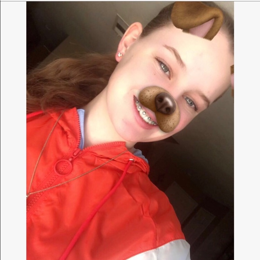 Meet your Posher, Alexis